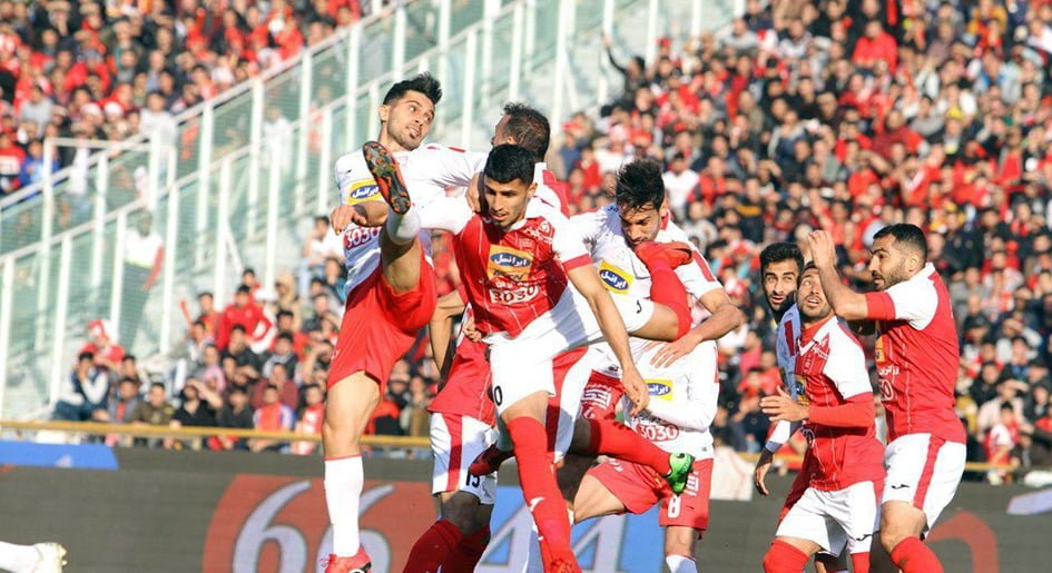 مجتبی خالدی سخنگوی اورژانس گفت:۴۱ تماشاگر در بازی تراکتور و پرسپولیس مصدوم شدند که اقدامات لازم درمانی برای آنها انجام شد.