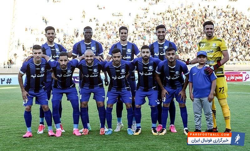 مراحل آمادهسازی آبی پوشان خوزستان امروز(جمعه)هم پیگیری شد و بازیکنان زیر نظر عبدالله ویسی تمرین کردند. نکته مهم حضور موسوی، مالک باشگاه استقلال خوزستان..