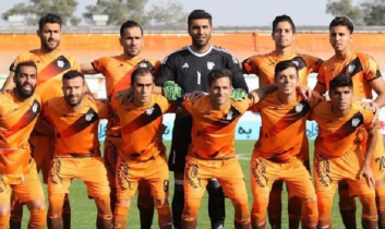 ترکیب تیم فوتبال بادران تهران در بازی مقابل پرسپولیس به این ترتیب است:مهدی اسلامی، امید نظامی پور، ابراهیم کریمی، بهروز افشار،روح اله نعمتی ،مسعود ریگی...