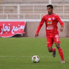 رضا شربتی یکی از بازیکنانی است که در نیم‌فصل به‌عنوان بازیکن سرباز به تیم تراکتورسازی پیوست