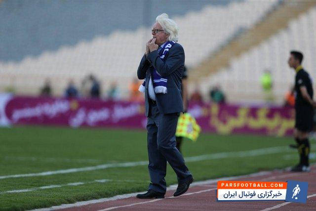 شفر سرمربی استقلال : نتایج سایر بازیها را نمیدانم هنوز ۱۱ امتیاز با بالای جدول فاصله داریم