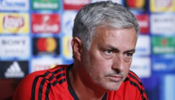 مورینیو : ویکتور لیندلوف پیرو تیم است، هرگاه تیم خوب بازی کند، او هم خوب است