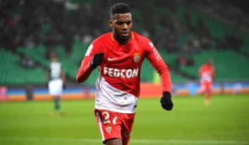 واسیلیف : هرگز با لمار یا مشاورانش در خصوص احتمال ترک باشگاه صحبت نکرده ایم