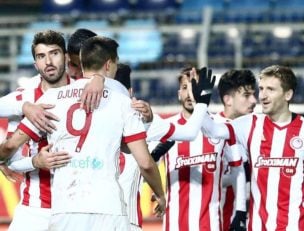 کریم انصاری‌فرد موفق شده ۷ گل در سوپر لیگ یونان به ثمر رساند و در صدر گلزنان قرار گیرد