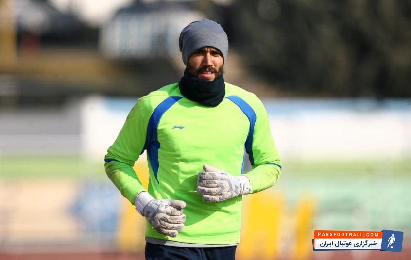 سید حسین حسینی دروازه بان استقلال در تمرینات امروز این تیم حضور داشت