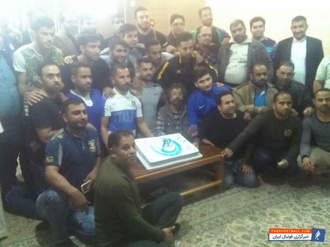 جشن تولد هفتاد سالگی استقلال اهواز در خوابگاه برگزار شد.استقلال اهواز این روزها در لیگ دسته دوم ایران شرایط خوبی ندارد و از روزهای اوج خود فاصله گرفت.