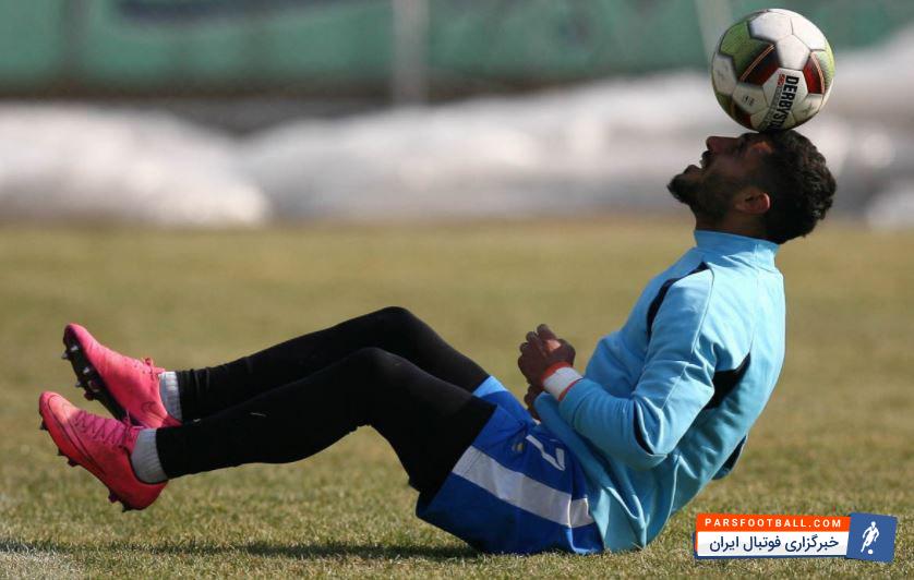 بهنام برزای در نیم فصل دوم با استقلال قرارداد امضا کرد اما هرگز جایی در ترکیب ثابت آبی ها نداشته است و بیشتر به عنوان بازیکن تعویضی وارد زمین شده است.