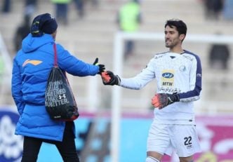 اشکان نامداری به حرف نزدن دو دروازه‌بان استقلال واکنش نشان داد.توضیحات اشکان نامداری از تساوی‌ های اخیر استقلال تا اختلاف رحمتی و حسینی .