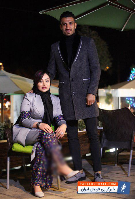 حسین ماهینی مدافع شماره 13 پرسپولیس و کاپیتان دوم سرخپوشان به تازگی به همراه همسرش وارد دنیای مد شده اند و یک برند تجاری را تبلیغ می کنند.