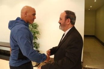 حسن زمانی :درچند جلسه ازمنصوریان خواستم به حسینی فرصت بدهد و درسفربه العین درهواپیمابه افتخاری گفتم به او بگوید ازحسینی استفاده کند اما منصوریان نپذیرفت.