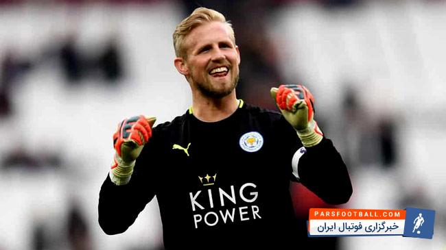 تسلط روی توپ و روپایی زدن کسپر اشمایکل گلر تیم فوتبال لسترسیتی انگلیس