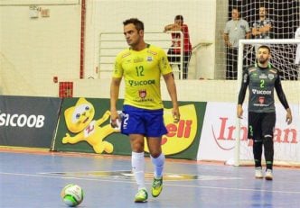 فالکائو با گلزنی مقابل اروگوئه تعداد گل‌های ملی خود را به 393 رساند و آقای گلی فوتسال جهان را از آن خود کرد. فالکائو رکورد وحید شمسایی 392 گله را شکست.