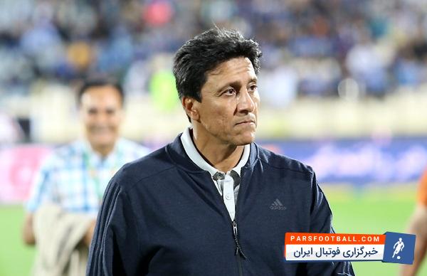 صمد مرفاوی درباره رکورد سیدحسین حسینی در تاریخ لیگ برتر ایران اظهار داشت: اینکه همه بازیکنان بخواهند به رکورد فکر کنند، منطقی نیست. وقتی تیمی گل نمیخورد، یعنی همه بازیکنان در آن نقش داشتهاند و تنها به یک نفر تعلق ندارد.