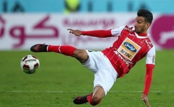 حسین ماهینی بازیکن تیم فوتبال پرسپولیس گفت: بازیکنان شرایط به حقی برای تمدید قرارداد دارند، اما فکر نمی‌کنم مشکل خاصی برای ماندن بازیکنان وجود داشته باشد.