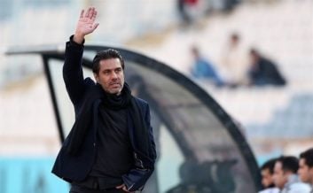 افشین پیروانی مدیر تیم فوتبال پرسپولیس اعلام کرد که این باشگاه همه بازیکنانش را برای سال آینده می‌خواهد و آنها هم از خدای‌شان است که در این تیم بمانند.