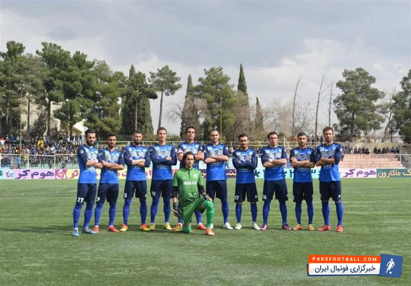 هیئت مدیره باشگاه آلومینیوم اراک به دلیل شکست 3 بر 0 مقابل فجر سپاسی در هفته بیست و چهارم لیگ دسته اول ، 10 در صد از مبلغ قرارداد کادرفنی این تیم کسر کرد.