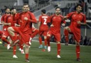 تیم فوتبال پرسپولیس که از روز شنبه برای دیدار مقابل السد در شهر دوحه اردو زده است، امشب (دوشنبه) آخرین جلسه تمرینی خود را پیش از این بازی در ...