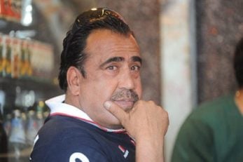 وحید قلیچ پیشکسوت تیم پرسپولیس در انتقاد از عملکرد بیرانوند مقابل السد گفت کپسول آتش نشانی که بر بالای سر من است در دفع توپ ها عملکرد بهتری نسبت به تو دارد.