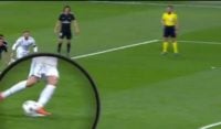 شیوه عجیب رونالدو برای گل کردن پنالتی در بازی رئال مادرید و پاری سن ژرمن
