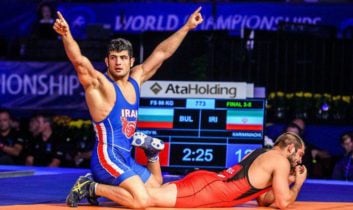 خطر تعلیق کشتی ایران موقتا رفع شد.علیرضا کریمی شش ماه و مربی او (حمیدرضا جمشیدی) به مدت دو سال از حضور در میادین کشتی محروم شدند.