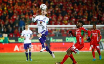 امشب (شنبه) تیم‌های اوستنده و اندرلشت در بازی هفته بیست‌وششم ژوپیلر لیگ بلژیک برابر هم صف‌آرایی کردند که میزبان با نتیجه 2 بر صفر به پیروزی رسید.