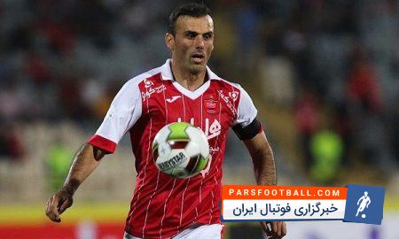 کارت زرد گرفتن حسینی کاپیتان پرسپولیس در دیدار برابر صنعت نفت سوژه هواداران استقلال شد