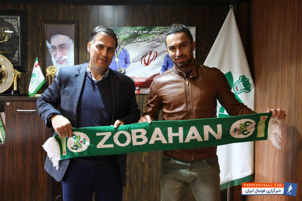 شفیعی مدافع ذوب آهن توانست در جدال برابر لوکوموتیو عملکرد خوبی از خود به نمایش بگذارد