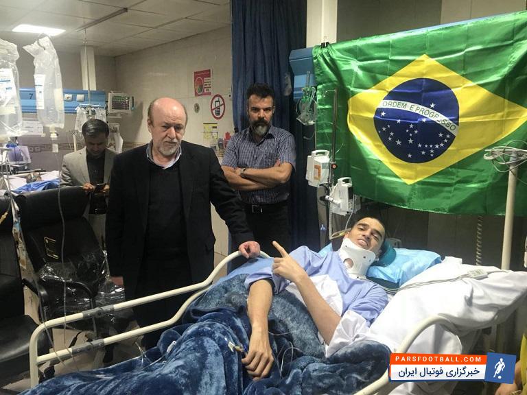 افتخاری و پادوانی