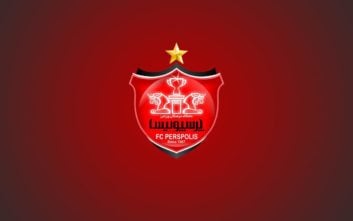 پرسپولیس ؛ عدم حضور همه بازیکنان پرسپولیس برای انجام تشویق ایسلندی در مقابل هواداران