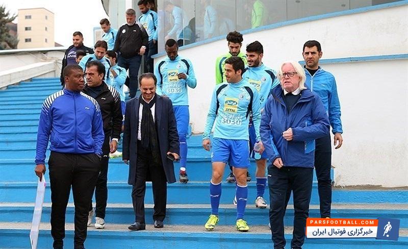 شفر پس از بازگشت استقلال از امارات،در جلسه هیئت مدیره استقلال با حضور شفر در خصوص تمدید قراردادش تصمیم‌ گیری می شود. پاداش بزرگ برای استقلال در صورت شکست العین.