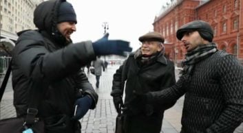 کلیپی از خاطره بازی با اتفاقات سال 96 در برنامه نود 21 اسفند 96 ؛ پارس فوتبال