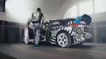 کلیپی از دریفت های استادانه ی یک راننده ماشین مسابقه