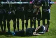 فوتبال ؛ عجیب و غریب ترین دیوار دفاعی ها در رقابت های فوتبال جهان