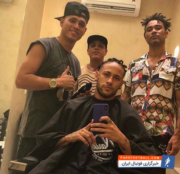 اگر قرار باشد حاشیه دست از سر نیمار دست برندارد نیمار هم بازیکنی نیست که دست از سر حاشیه بردارد . او این بار از مدل موی جدیدی خود رونمایی کرد.