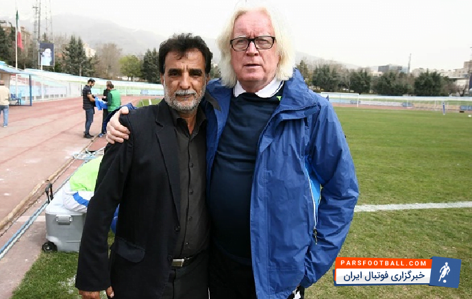 پدر مرحوم احمدرضا شاکر جمعه در تمرین استقلال حاضر شد. حضور او باعث شد تا شایعاتی درباره احتمال پسگیری شکایت آنها از راننده امویام به گوش برسد.