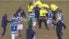 هجوم تماشاگران تیم فوتبال گو اهد ایگلز به زمین و درگیری با پلیس و بازیکنان در لیگ هلند