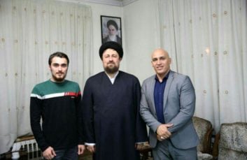 منصوریان دیداری از سید حسن خمینی و سید احمد خمینی که دوستی دیرینه‌ای با آنها دارد به عمل آورد