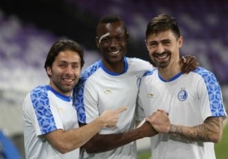 تیام - قرار بود بویان در یکی دو بازی اخیر در لیست 18 نفره استقلال قرار بگیرد، اما وینفرد شفر روی نام این بازیکن خط قرمز کشید و او را از لیست خارج کرد.