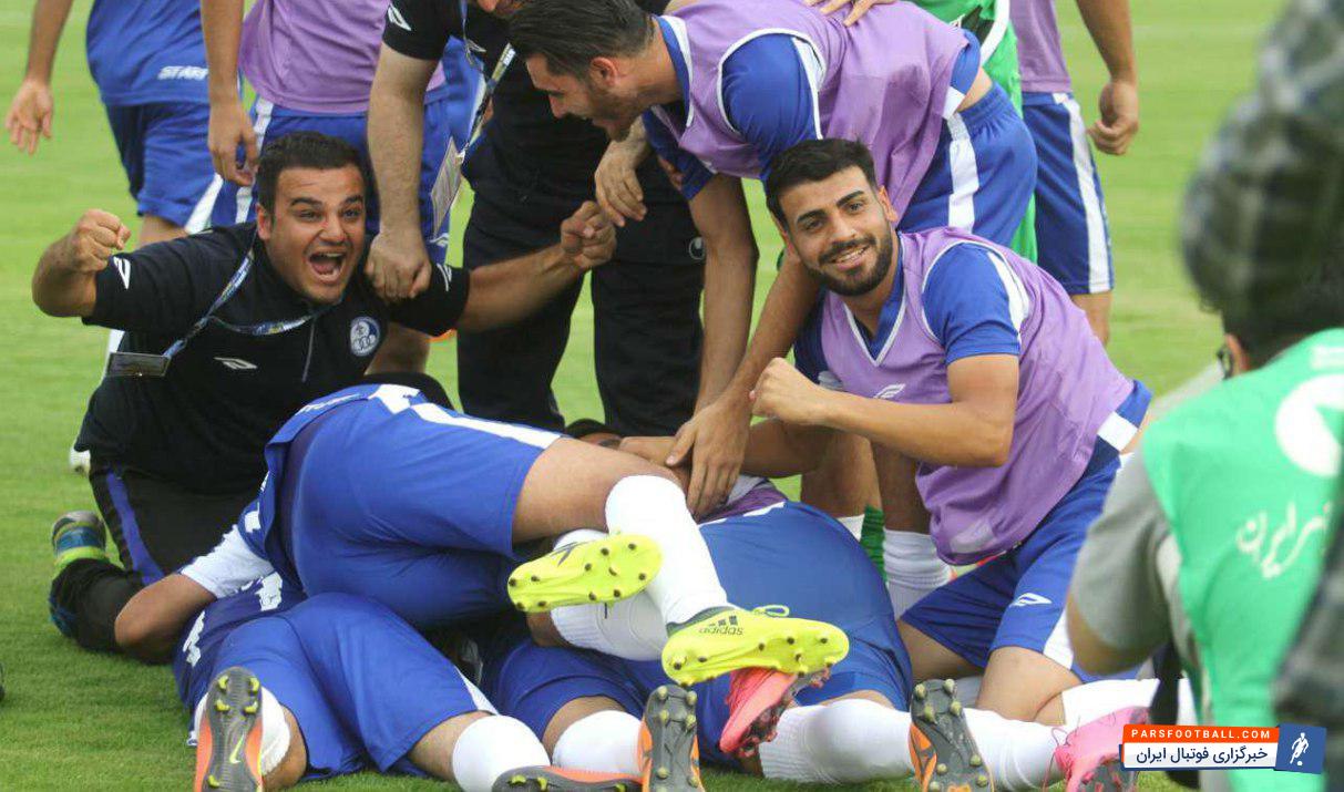 عبدالله ویسی و شاگردانش موفق شدند با پیروزی برابر سپاهان بقای خود را تثبیت کنند و این تیم را به رتبه چهاردهم جدول بفرستند.