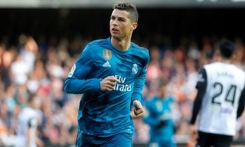 رونالدو ؛ نگاهی به تکنیک کریس رونالدو در برابر ستاره های مطرح دنیای فوتبال