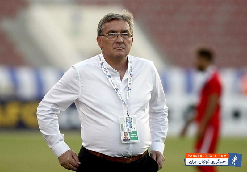 اغلب بازیکنان شاغل در فوتبال کشورمان زندگی حرفه‌ای پیشه کرده و سعی می‌کنند استراحت کافی داشته باشند. در این میان فوتبالیست‌هایی هم وجود دارند که دیر وقت خوابیده و بیشتر به شب‌زنده‌ داری می‌پردازند.که این موضوع در مورد برخی بازیکنان پرسپولیس هم صدق می کند.