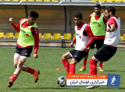 برانکو ایوانکوویچ پس از ورود به تهران، امروز در تمرین پرسپولیس شرکت کرد و برنامه‌های بازی برابر ذوب آهن را در دستور کار بازیکنان قرار داد.سرپرست باشگاه به همراه حسین خبیری امروز در محل تمرین قرمزپوشان حاضر شدند و با اعضای تیم و کادر فنی دیدار و گفتگو کردند.