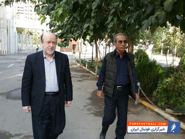 افتخاری : قرارداد شفر در آرامش تمدید خواهد شد