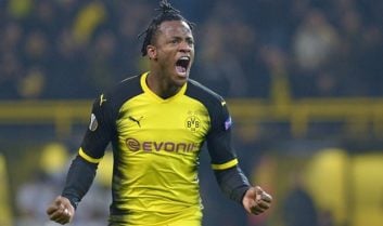 دورتموند در تلاش برای جذب دائمی باتشوایی از تیم فوتبال چلسی انگلیس می باشد