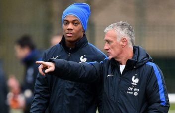 دشان : مارسیال با منچستریونایتد قرارداد دارد و باشگاه تمایلی به فروش او ندارد