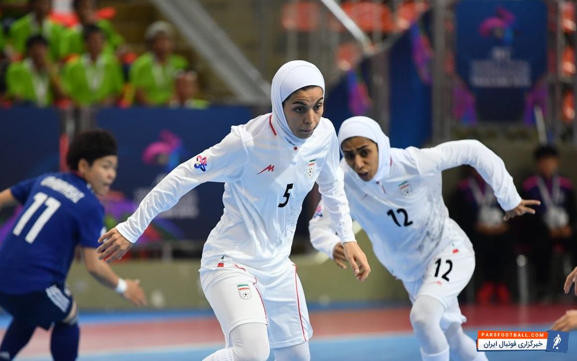 کارلوس کی‌روش، اعضای کادر فنی و بازیکنان تیم ملی فوتبال ایران، قهرمانی تیم ملی فوتسال زنان ایران در آسیا را تبریک گفتند.
