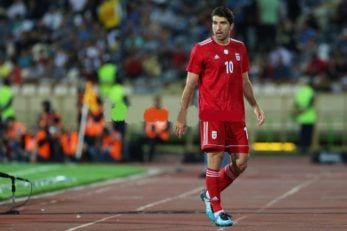 انصاری فرد سال های سال است که به عنوان مهاجم نوک در فوتبال ایران شناخته می شود و در تیم های سایپا و تراکتورسازی نیز به آقای گل رسید. کریم انصاری فرد در فرصت نزدیک به 70 دقیقه ای در پستی دور از دروازه حریف و محوطه جریمه ازبک ها به میدان رفت.