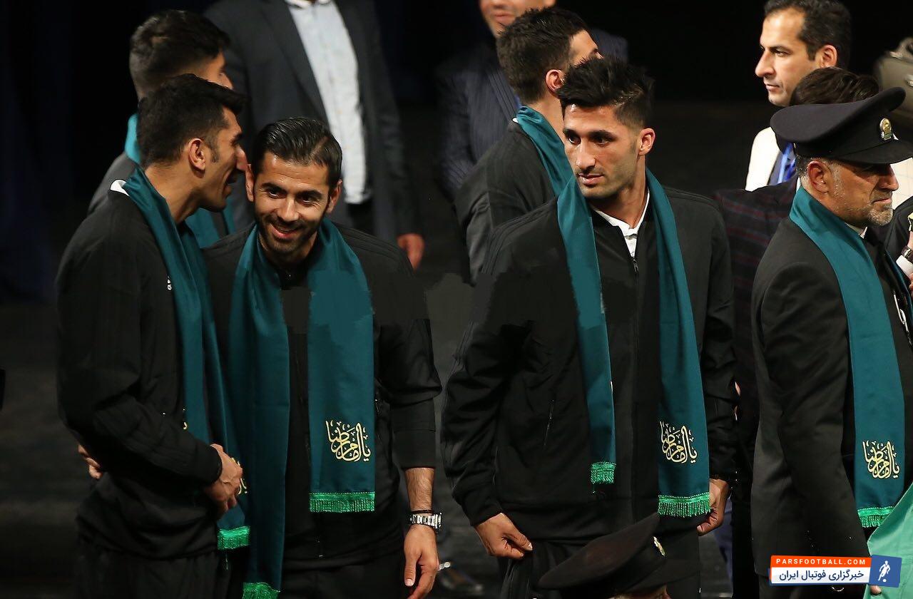 بیرانوند به عنوان گلر شماره یک پرسپولیس با وجود درخشش سیدجلال حسینی در نهایت توانست نظر کیروش را به خود جلب کند و پژمان منتظری نیز با تغییر پست جالب توجه در روزهای پایانی لیگ و حضور در دفاع راست نظر نهایی کیروش را جلب کرد. در مراسم بدرقه تیم ملی در گوشی های منتظری و بیرانوند باهن دیگر سوژه عکسان شد.