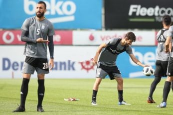 روزبه چشمی مدافع هافبک استقلال است روزبه چشمی امیدوار است با درخشش در دو بازی دوستانه مقابل ترکیه و یونان به ترکیب اصلی تیم ملی در روسیه راه پیدا کند.