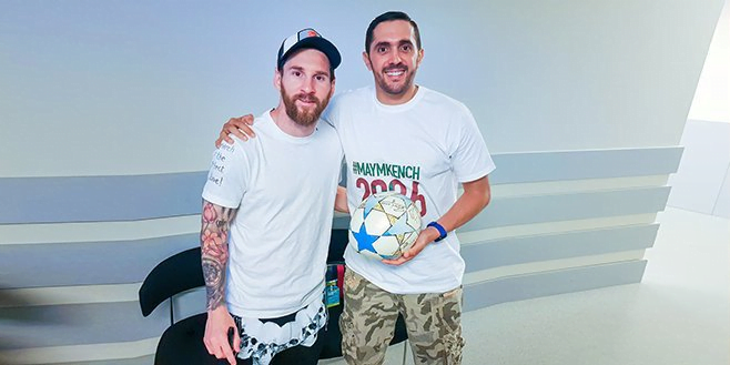 مراکش برای گرفتن میزبانی مسابقات جام جهانی ۲۰۲۶ کار سختی را پیش رو دارد زیرا رقیب قدرتمندی متشکل از کشور آمریکا، کانادا و مکزیک دارد.ستاره های بارسلونا از میزبانی مراکش در مسابقات جام جهانی ۲۰۲۶ حمایت کردند.